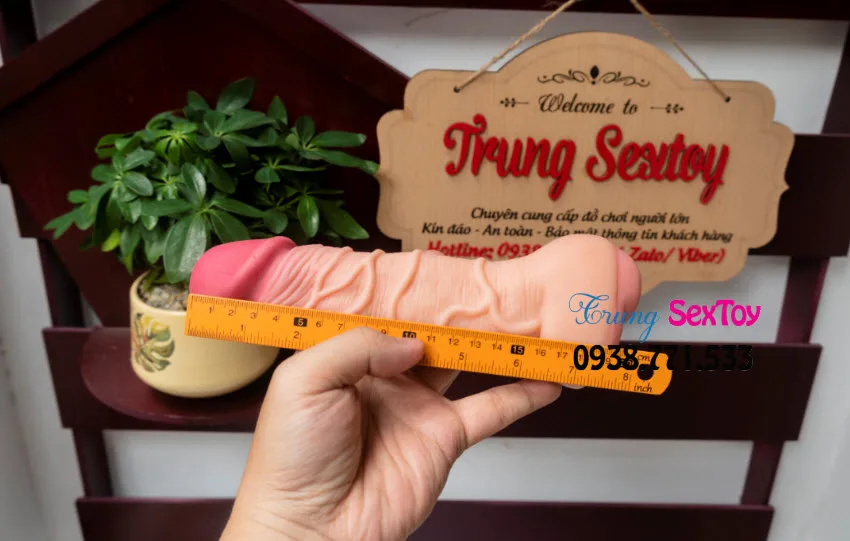 3D Soft Silicone Realistic Male Masturbation Dildo 21cm — Easy to Use and Maintain