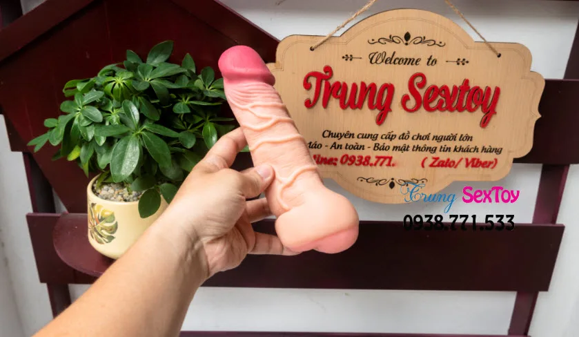 3D Soft Silicone Realistic Male Masturbation Dildo 21cm — Experience unparalleled satisfaction and embrace your