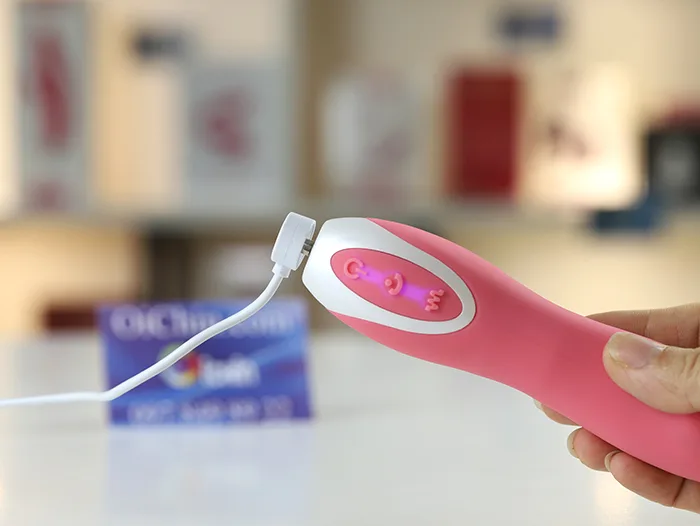 Aone APICE G-Spot Vibrator Compact Luxury Japan Design — Convenient Charging and Quality Assurance