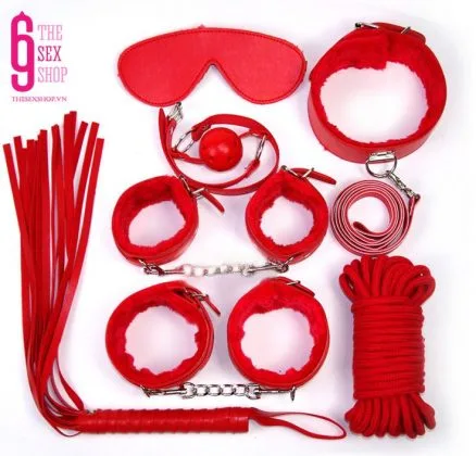BDSM Feather Lined 7 Piece Bondage Kit Set — Premium Quality & Sensational Features