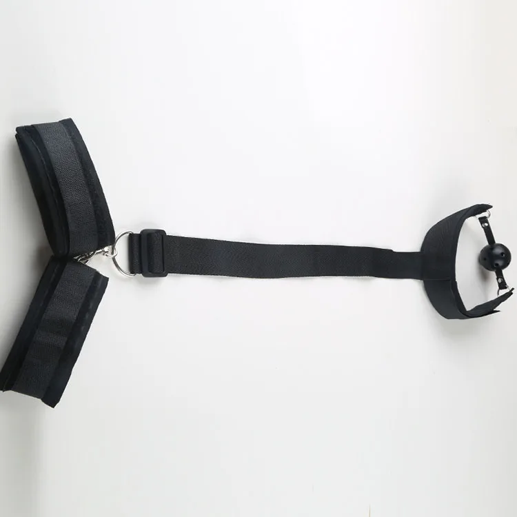 Unique Mouth Lock and Handcuffs for Exciting Intimate Play — hình 3