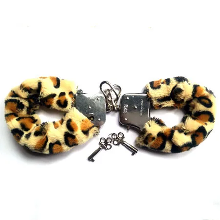 Padded Metal Handcuffs Couples Bondage Play Accessory — Spice Up Your Relationship with Confidence