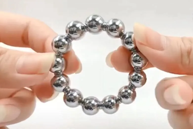 Stainless Steel Beaded Chain Ring Female Pleasure Enhancer — Crafted with precision, this exquisite ring not only