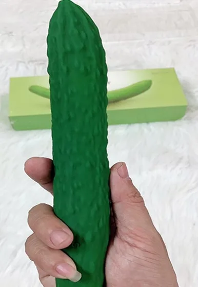Super Strong Vibrating Cucumber Massager for Female G & Clit — Why Choose This Vibrator?