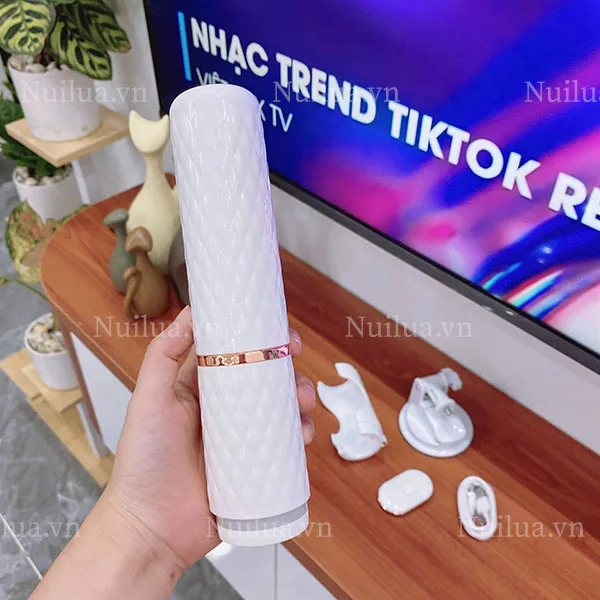 Diamond Love Remote Control Vibrating Thrusting Dildo — How to Use the Diamond Love Stylishly