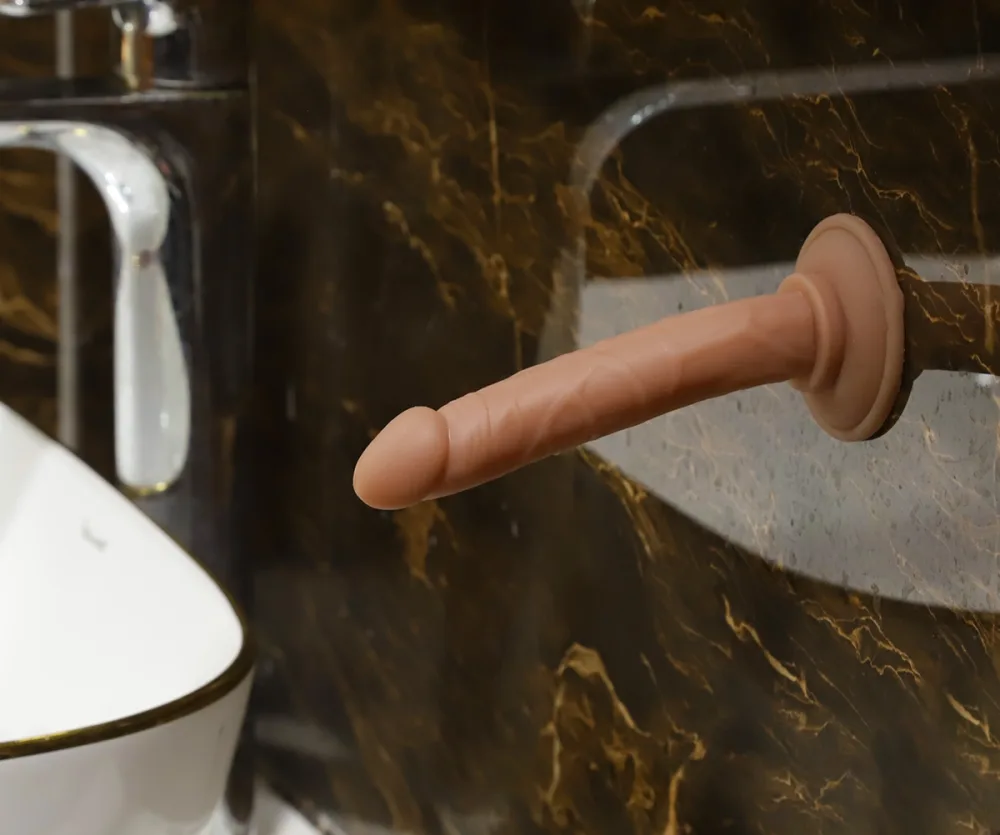 Ultra Soft Small Wall-Mounted Dildo Realistic Design — hình 6