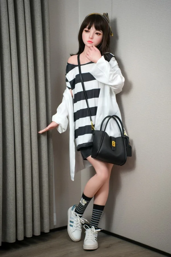 Tayu Japan Realistic Small Bust Silicone Sex Doll — hình 4