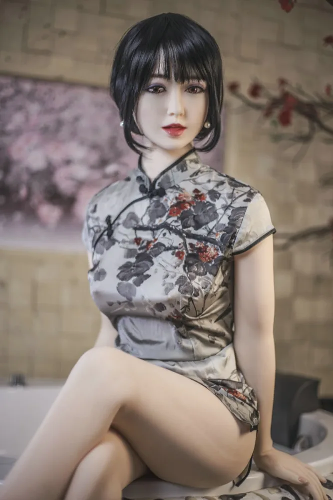 B11 FRANKYD 140cm Fresh Lifelike Doll Cute and Loyal — This exquisite doll is exceptionally lifelike, boasting a