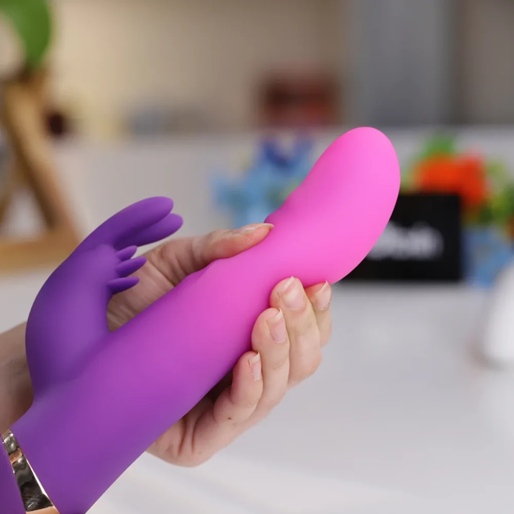 Loving World CT2101 Thrusting & Heating Dual Stimulating — Silky Smooth, Body-Safe Material