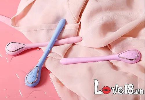 Alette Curved Vibrator For G-Spot And Anal Pleasure — This exquisite toy features a compact yet powerful shape
