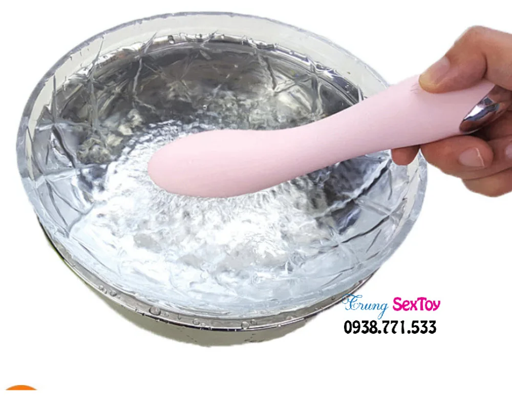 Mannuo Vibrating Realistic Penis Multi-Speed Sextoy — Crafted to deliver intense sensations, this powerful