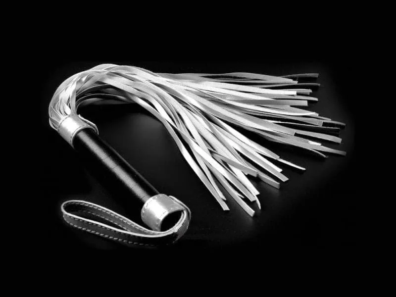 White Leather BDSM Whip Durable Bondage Toy SHP1028 — Compact and Convenient for Every Occasion