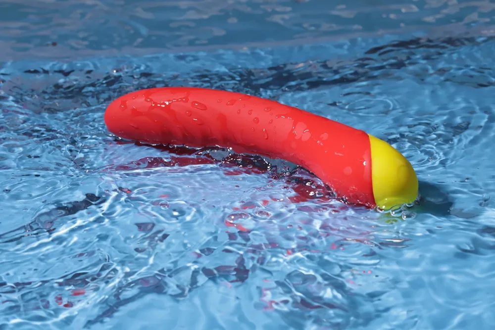 ROMP Hype Ergonomic G-Spot Vibrator 10 Frequency Wave — Waterproof & Rechargeable Convenience