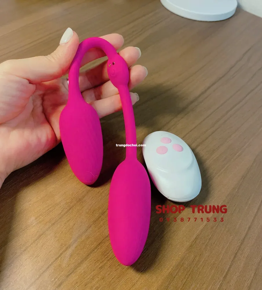 Dual-Ended Remote Control Silicone Love Egg 18cmx2.6cm — Crafted with care and cutting-edge technology, this product