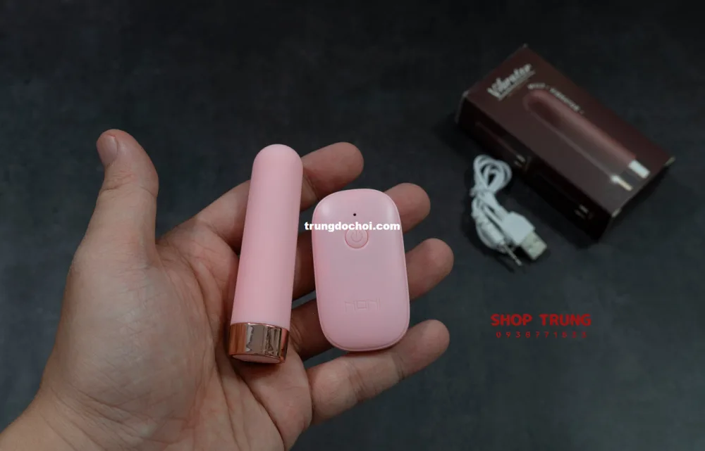 Mini Remote Control Egg Vibrator 10 Speeds USB Charger — Compact yet powerful, this device offers an enticing blend