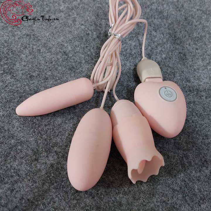 Toyjoy 3-Head Love Egg Powerful Clitoral Tongue Stimulator — Crafted for adventurous couples and solo users alike, this