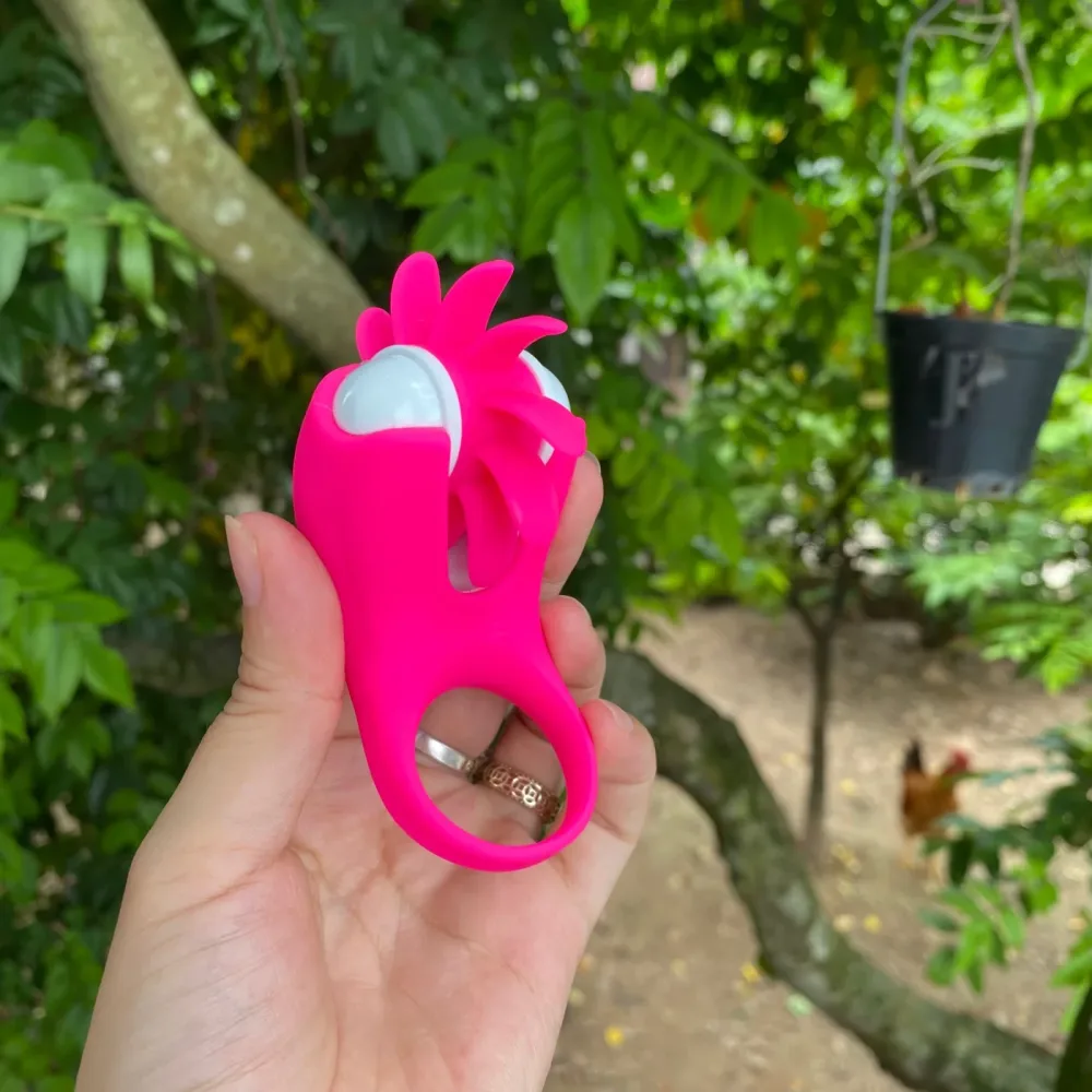 Super Pleasure Licking Ring With 10 Vibration Modes — Compact Dimensions & Long-lasting Battery Life