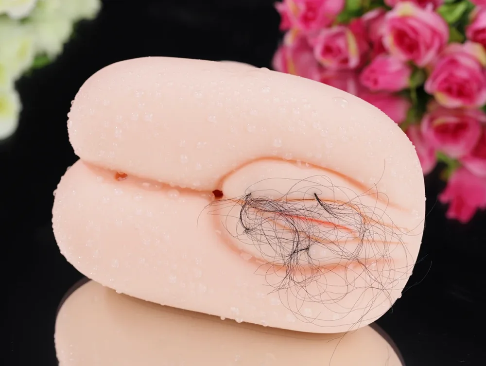 YaYo Mixed Blood Actress Vibrating Realistic Masturbator — Waterproof and Easy to Clean