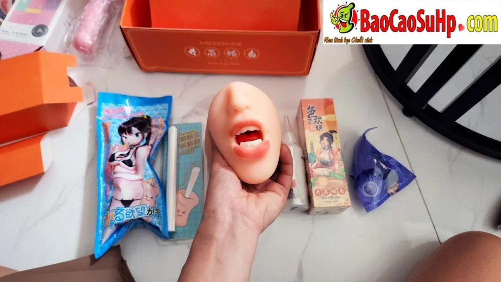 Realistic Large Silicone Mouth Masturbator with Tight Grip — hình 7