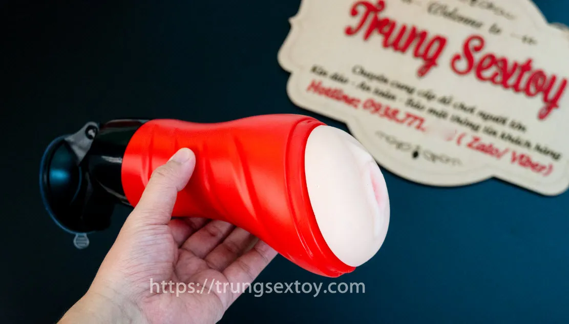 Crazy Bull Delia Wall-Mounted Multi-Mode Vibrating Suction Dildo — photo 5