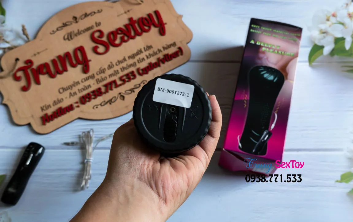 Tight Anal Realistic Silicone Masturbator Discreet Design — photo 4