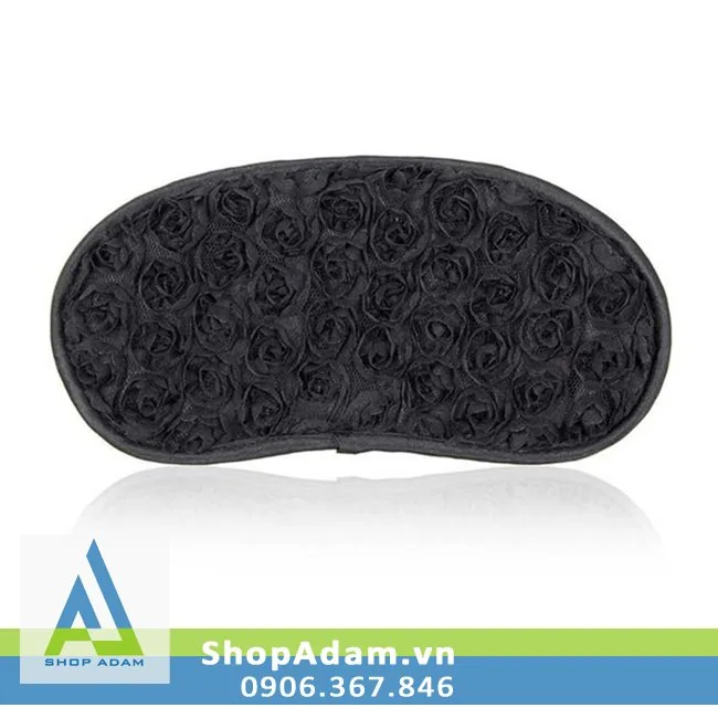 Soft Black Silk Eye Mask for Intimate Sensory Play — photo 2