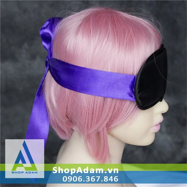 Soft Black Silk Eye Mask for Intimate Sensory Play — photo 4