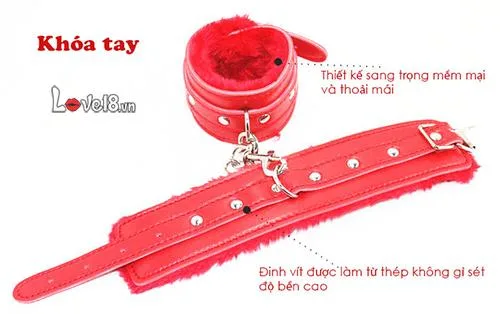 QT07 7-Piece Red BDSM Toy Set - Leather & Metal Excitement — photo 4
