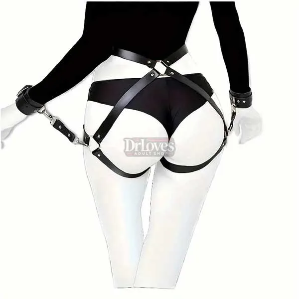 Luxury BDSM Leather Restraints for Couples Play — photo 3