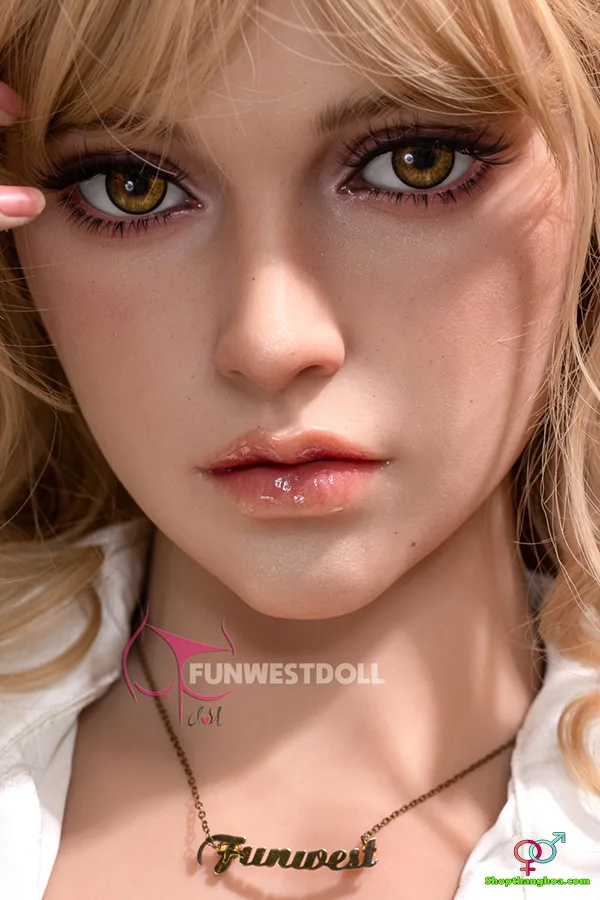 Funwest Doll European Bella 30 Stunning Realistic Doll — photo 5