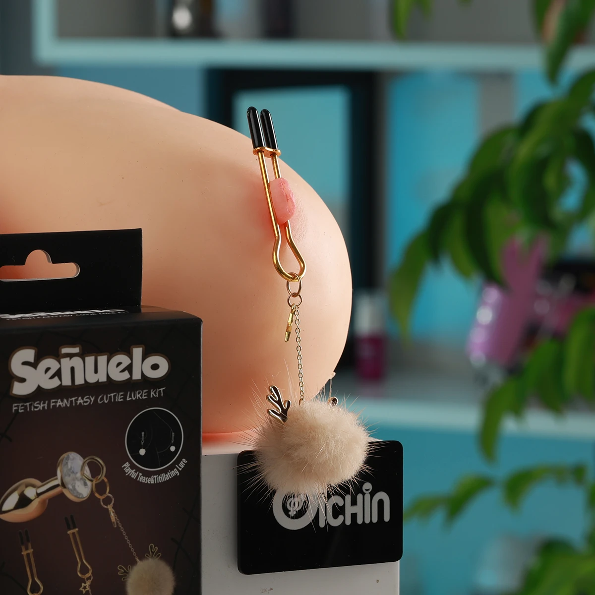 Chisa Senuelo Fetish Fantasy Nipple Clamps & Butt Plug — photo 3