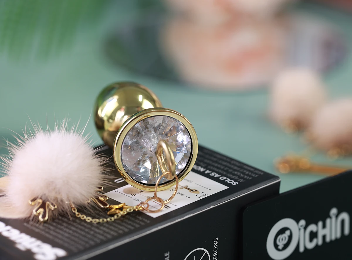 Chisa Senuelo Fetish Fantasy Nipple Clamps & Butt Plug — photo 6