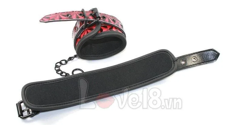 BDSM Leather Handcuffs For Couples Strong Sexy Play — photo 5