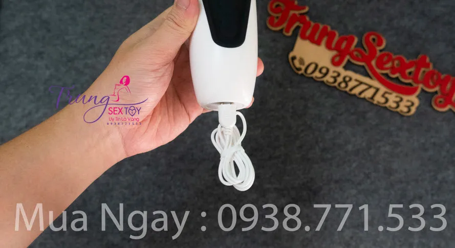 Realistic Soft Handheld Rechargeable Vibrating Dildo — photo 3
