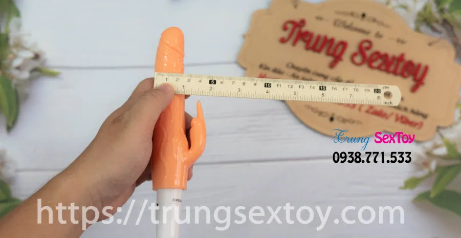 Compact Silicone Vibrator Perfect Female Pleasure Toy AA Battery — photo 2