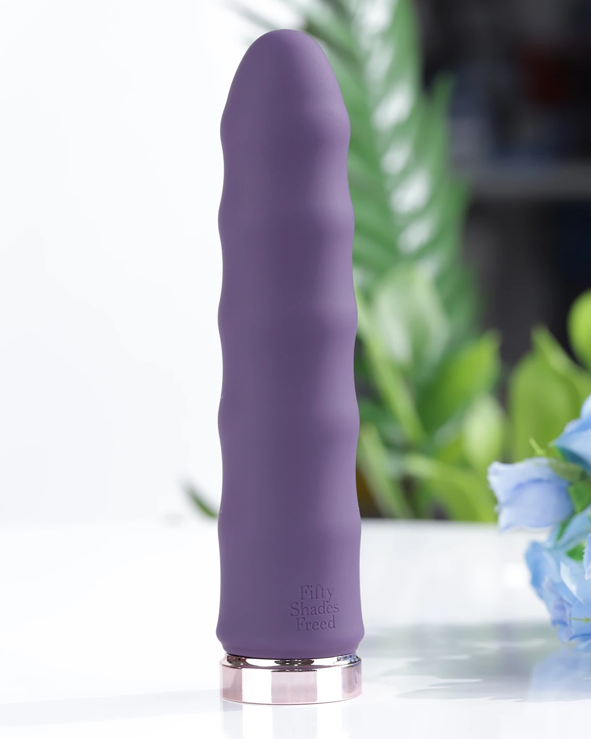 Fifty Shades Freed Deep Inside Textured Vibrator Erotic Adult Toy — photo 2