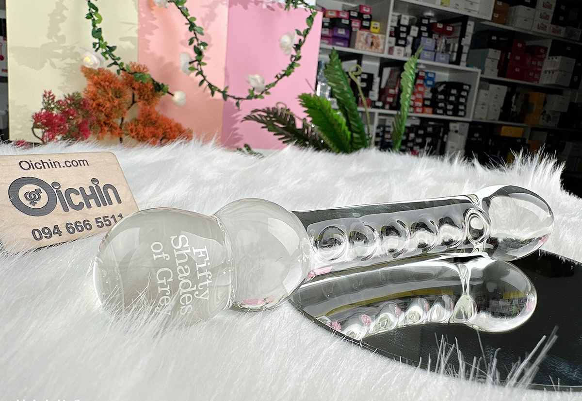 Fifty Shades of Grey Drive Me Crazy Premium Glass Sextoy — photo 4