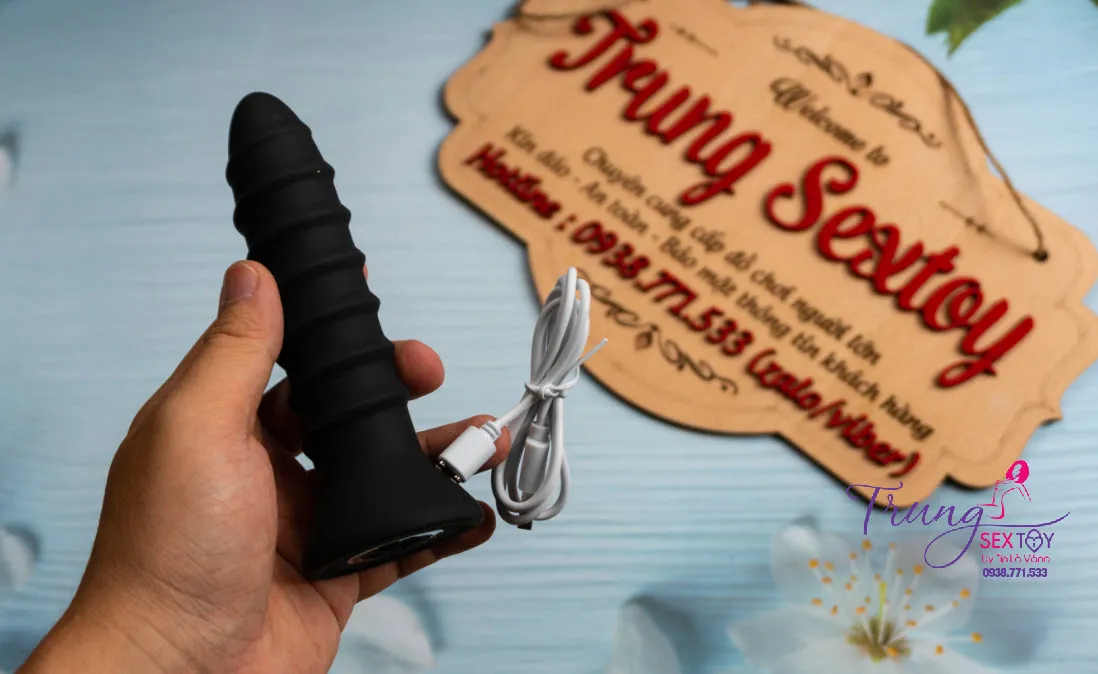 10-Speed Spiral Anal Plug Silicone Rechargeable Prostate Toy — photo 5