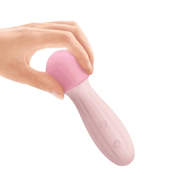 G-spot silicone massager 12 vibration modes waterproof design — photo 3