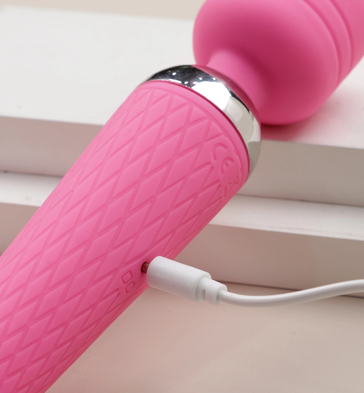Mini 360° Strong Vibration Love Massager 10 Modes — photo 5