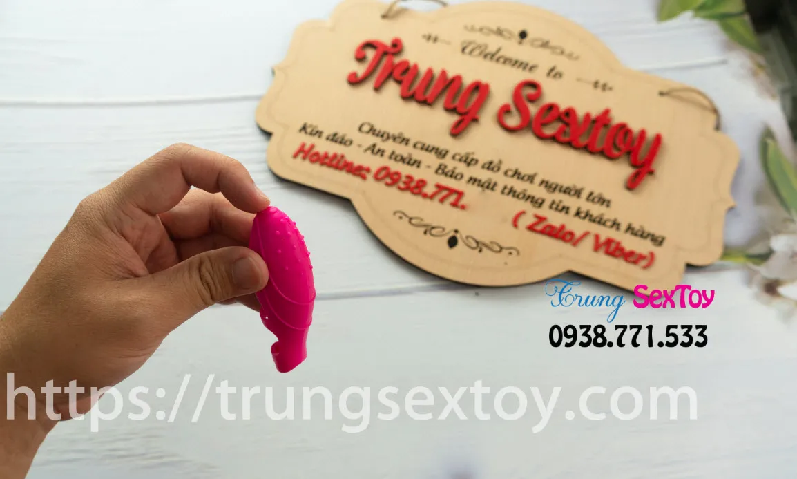 Mini Waterproof Finger Vibrator Soft Safe Foreplay Toy — photo 7