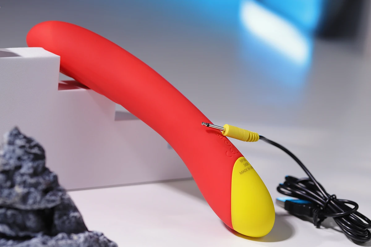 ROMP Hype Ergonomic G-Spot Vibrator 10 Frequency Wave Stimulation — photo 2