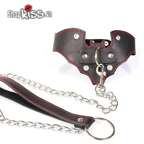 Batman Leather BDSM Collar with Chains for Role Play — photo 3