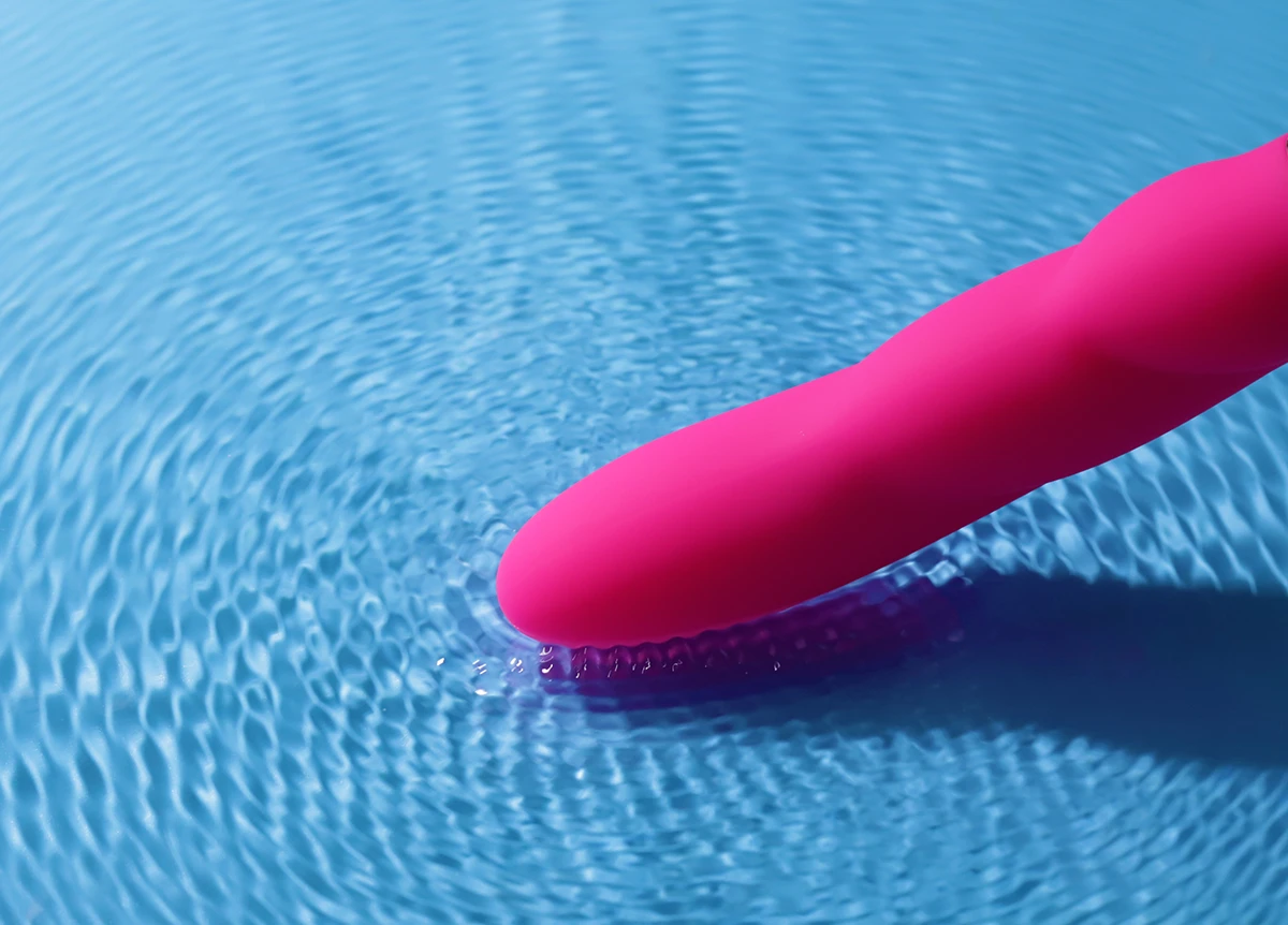 Lovey Dovey Wavy Vibe 10-Speed G-Spot Silicone Personal Massager Small — photo 4